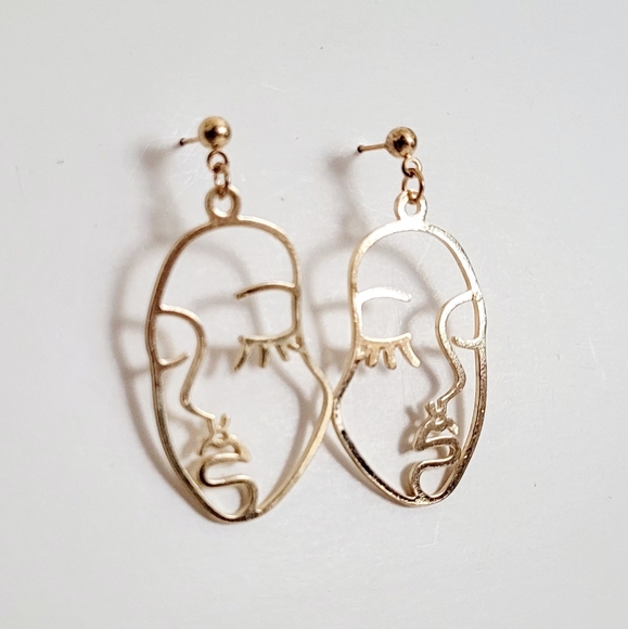 Silhouette dangle earrings💫 - Picture 3 of 5